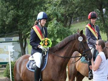 C:\Dokumente und Einstellungen\Pia\Desktop\RVV\Kreismeisterschaft_Brunnenhof_2010\brunnen1.jpg